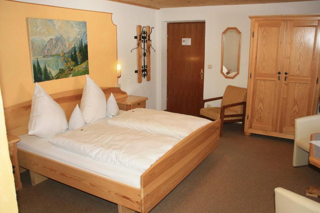 Alpenpension Auengrund Ramsau bei Berchtesgaden Zimmer foto