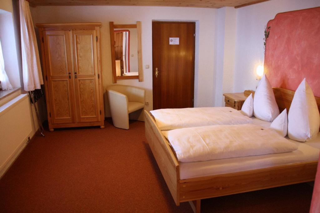 Alpenpension Auengrund Ramsau bei Berchtesgaden Zimmer foto